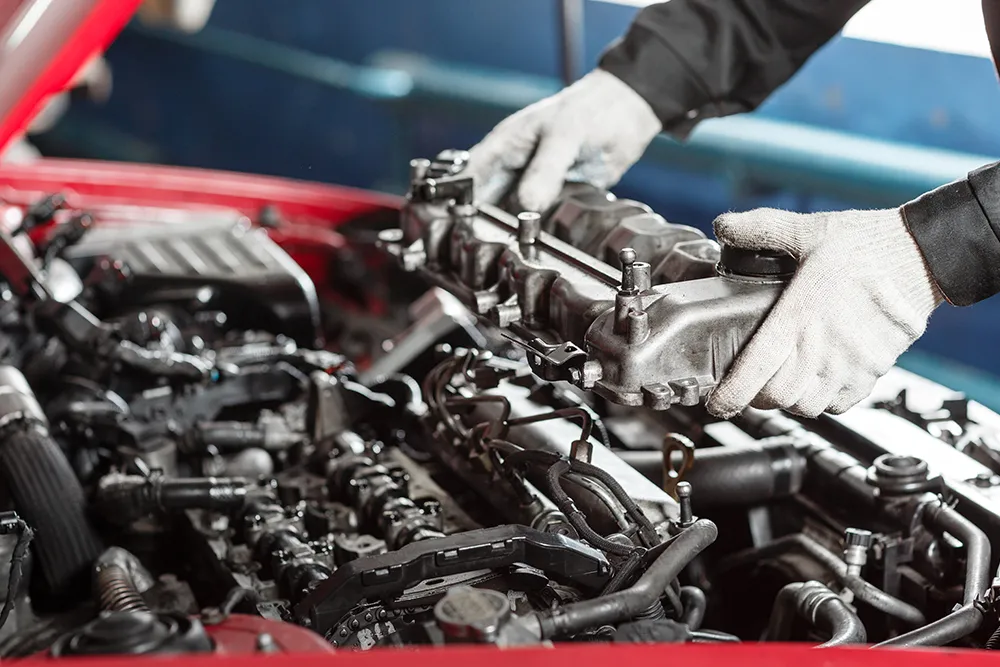 What Are the Problems Caused By a Vacuum Leak?